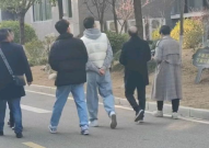 网红吃瓜的事件